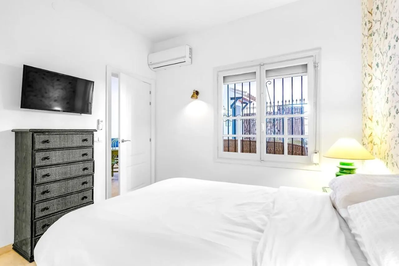 A24 Cabopino Apartment Marbella